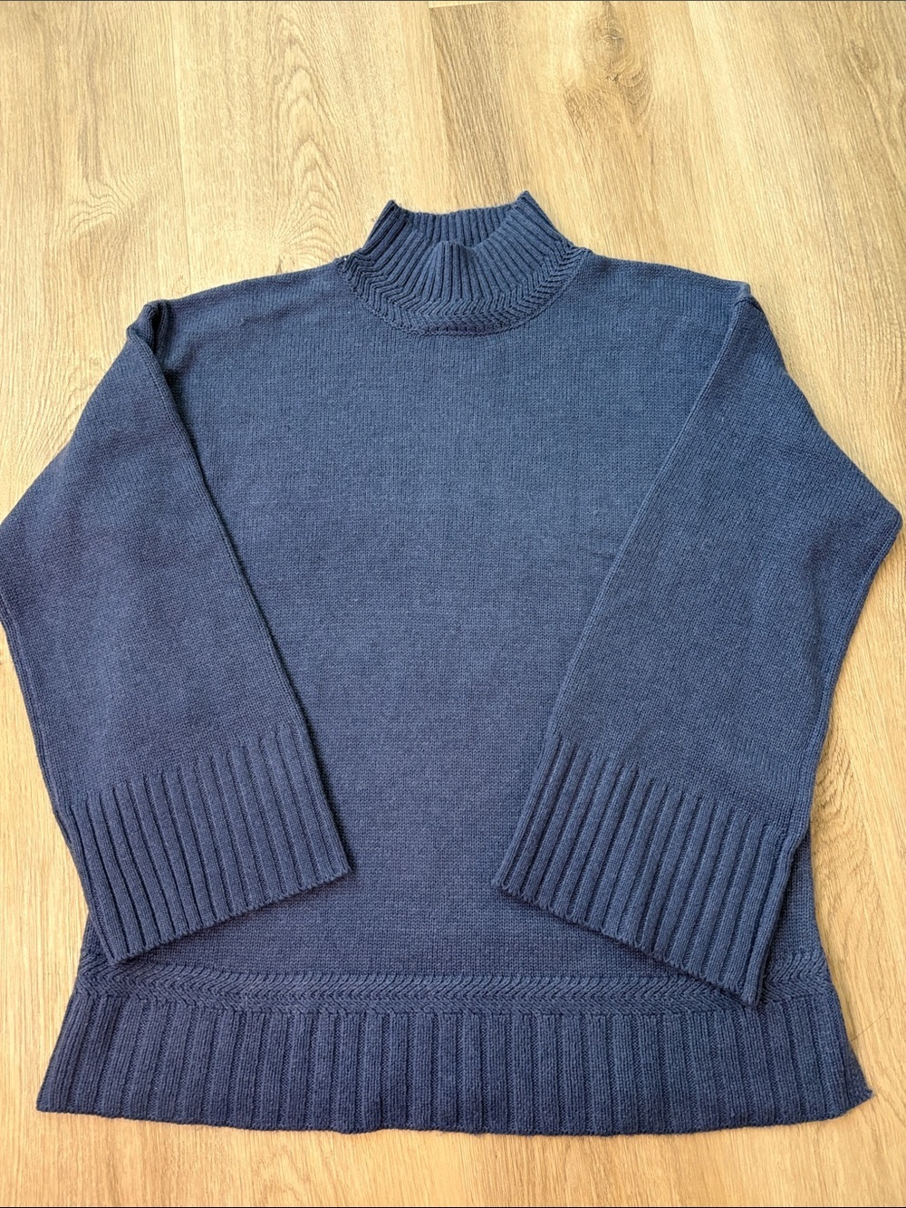 Tahari Blue Mock Neck Boxy Knit Pullover Sweater wool cozy oversized warm small